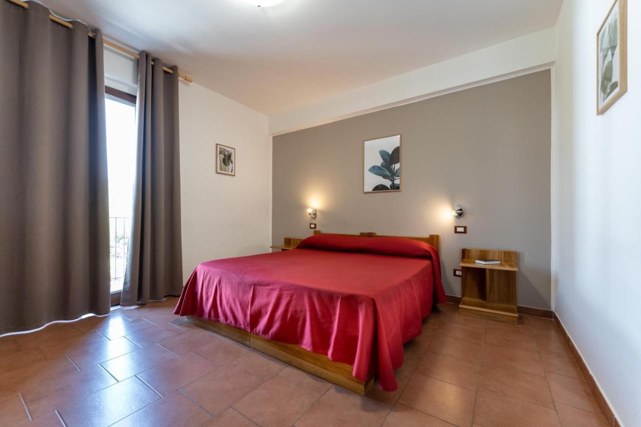 La Terra Dei Sogni Country Hotel فوميفريدو دي سيشيليا الغرفة الصورة